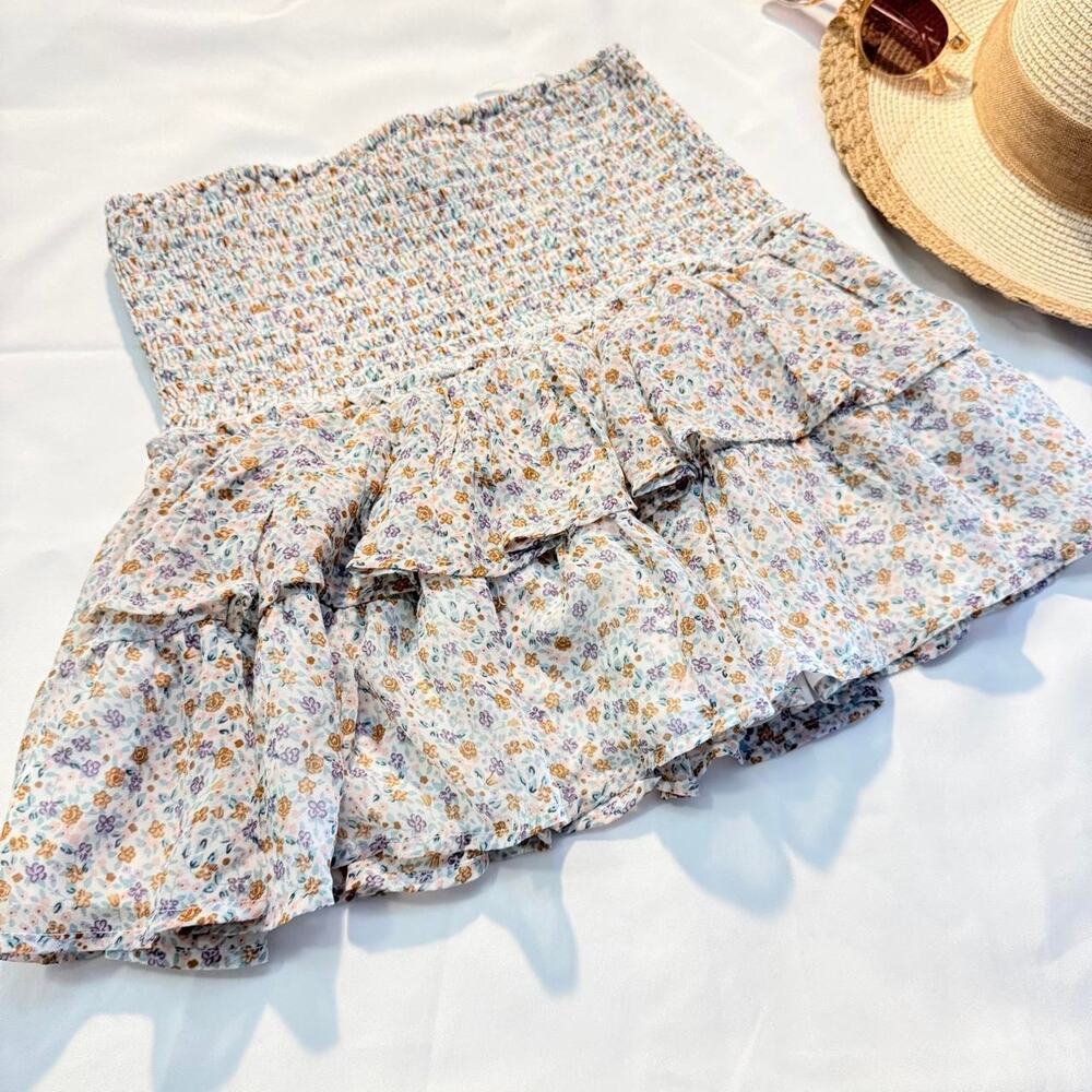 NWOT Sky to Moon floral ditsy mini skirt with ruffles and elastic waistband